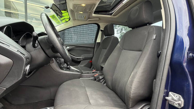 2017 Ford Focus SEL