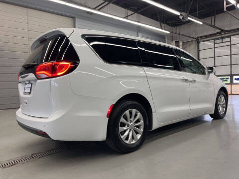 2019 Chrysler Pacifica Touring Plus