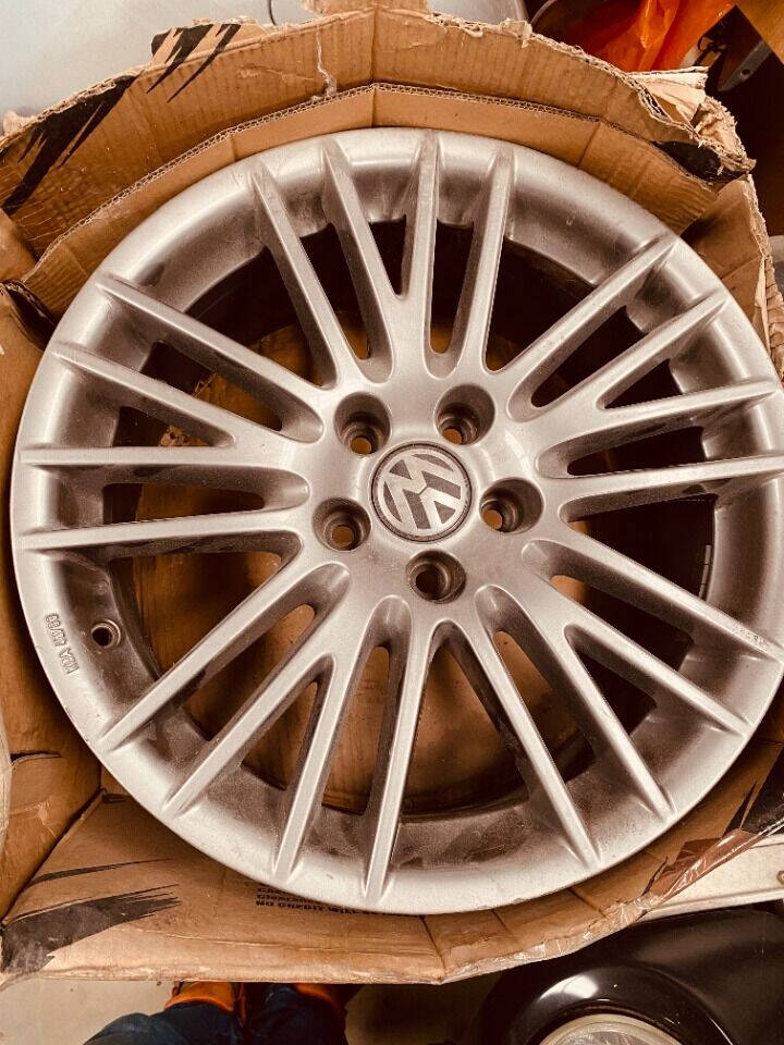 2015 Volkswagen OEM 18 inch Wheels for sale at International Car Service, Inc in DULUTH, GA