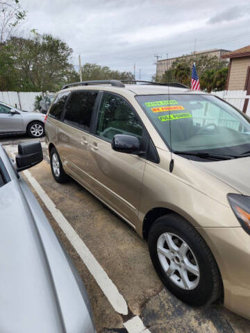2004 Toyota Sienna