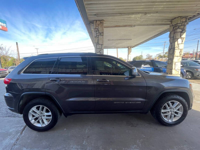 2017 Jeep Grand Cherokee Laredo