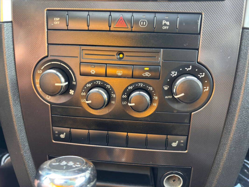 2009 Jeep Grand Cherokee SRT8