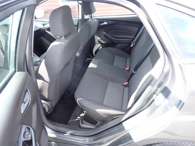 2017 Ford Focus SE