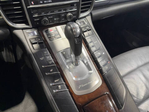 2011 Porsche Panamera