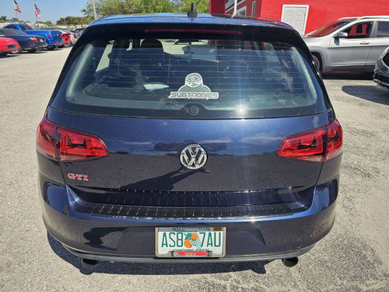 2017 Volkswagen Golf GTI SE