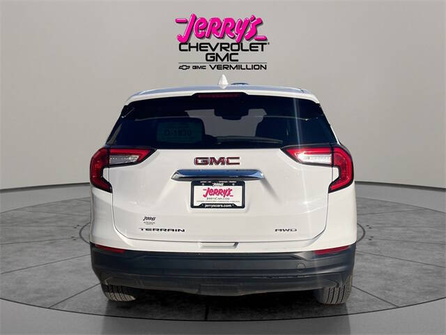 2024 GMC Terrain SLE