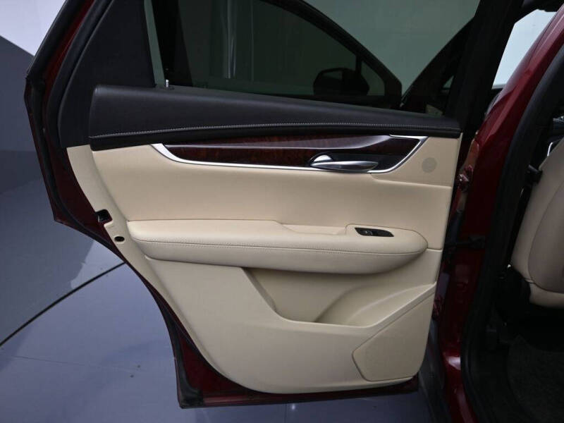 2018 Cadillac XT5 Premium Luxury