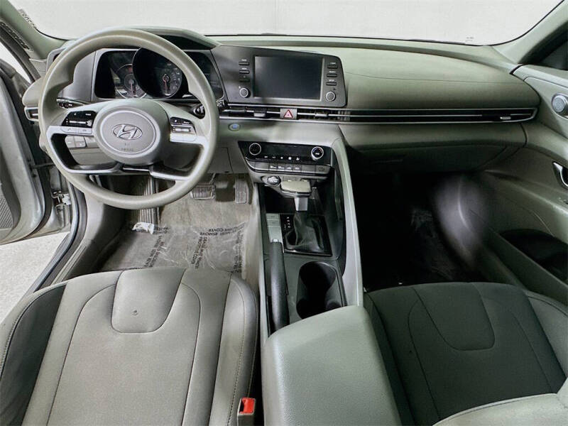 2022 Hyundai Elantra