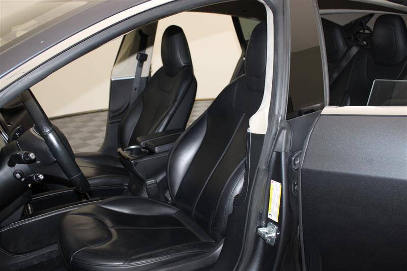 2015 Tesla Model S