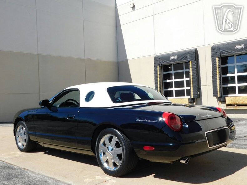 2002 Ford Thunderbird Deluxe