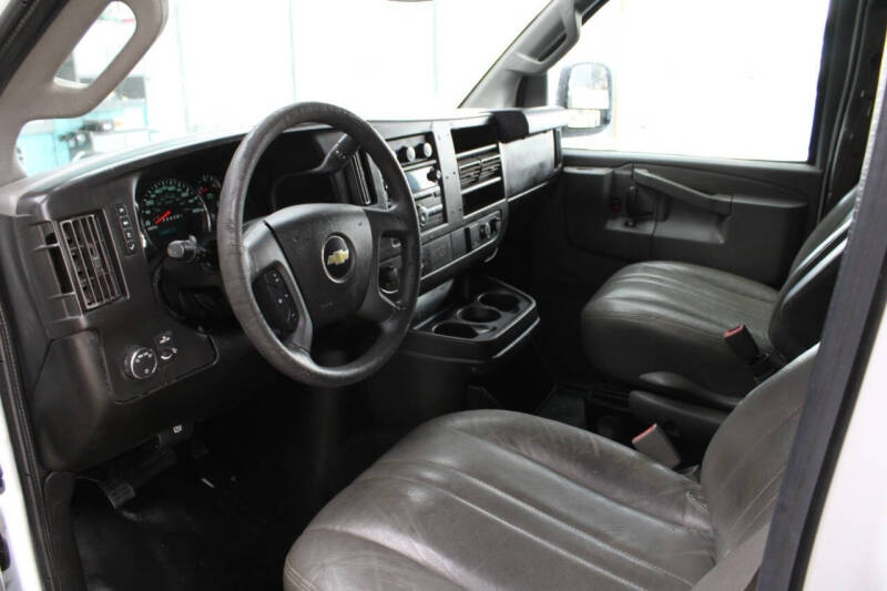 2017 Chevrolet Express 2500