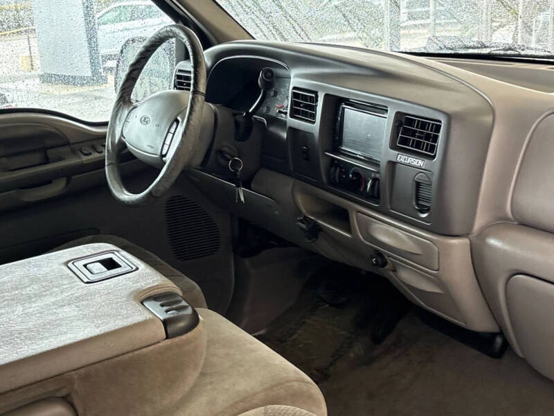 2000 Ford Excursion XLT