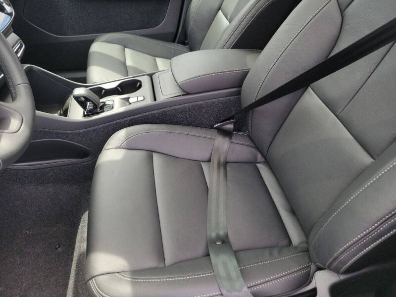 2026 Volvo XC40 B5 Core