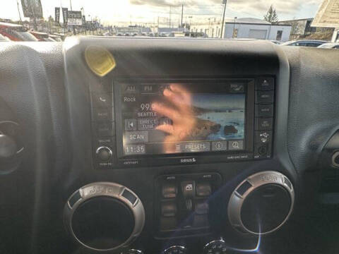 2016 Jeep Wrangler Unlimited Sahara 75th Anniversary