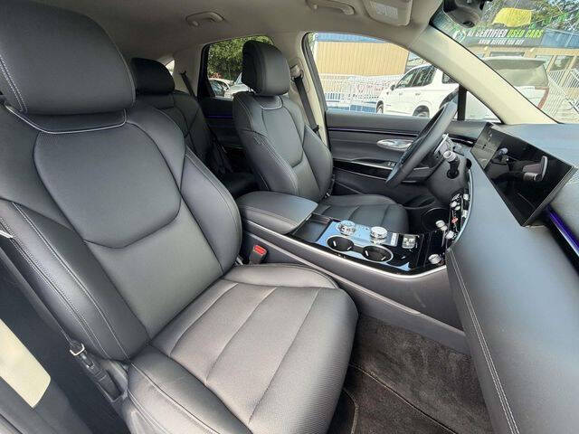 2026 Genesis GV70