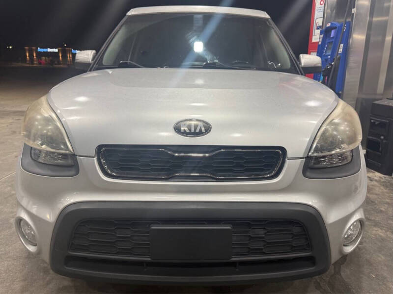 2013 Kia Soul +