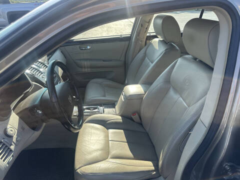 2011 Cadillac DTS Luxury Collection