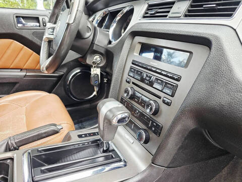 2011 Ford Mustang V6 Premium