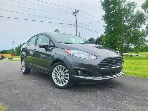 2015 Ford Fiesta for sale at Champion Motorcars in Springdale AR