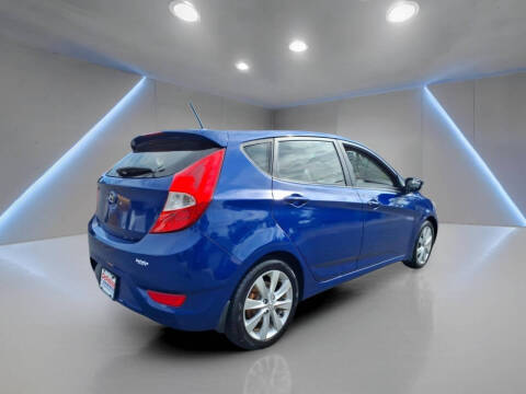 2013 Hyundai Accent SE