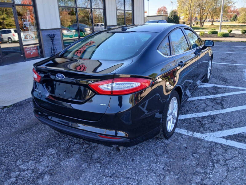 2014 Ford Fusion SE