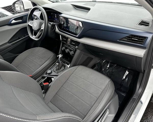 2024 Volkswagen Taos SE 4Motion