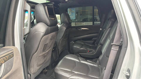 2016 Cadillac Escalade Platinum