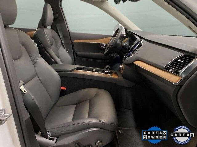 2025 Volvo XC90 B6 Plus Bright Theme 7P