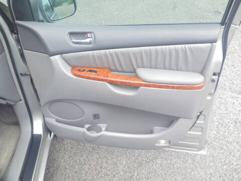 2008 Toyota Sienna XLE