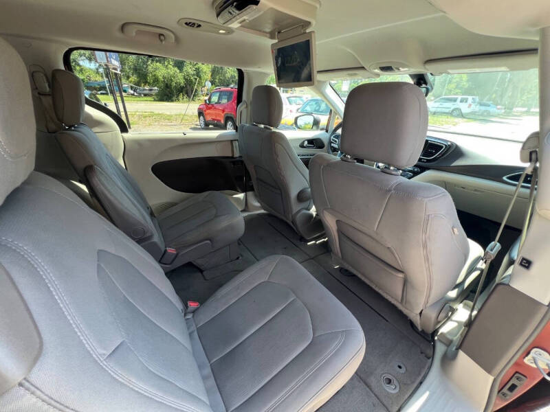 2017 Chrysler Pacifica Touring Plus