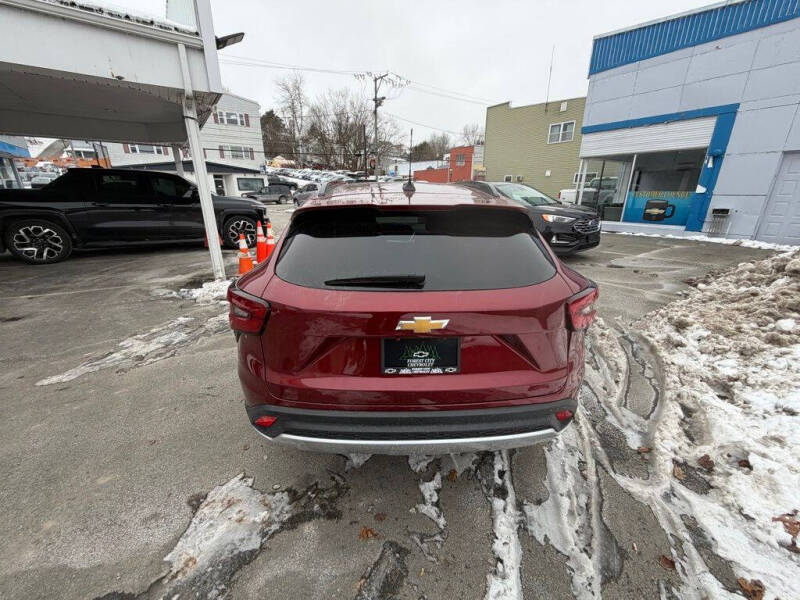2024 Chevrolet Trax LT