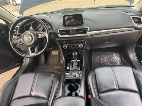 2017 Mazda MAZDA3 Touring