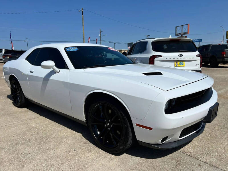 2018 Dodge Challenger SXT Plus
