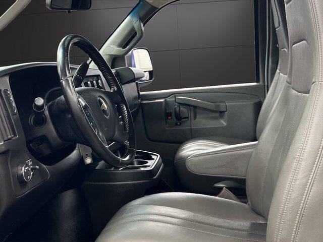2021 Chevrolet Express 2500