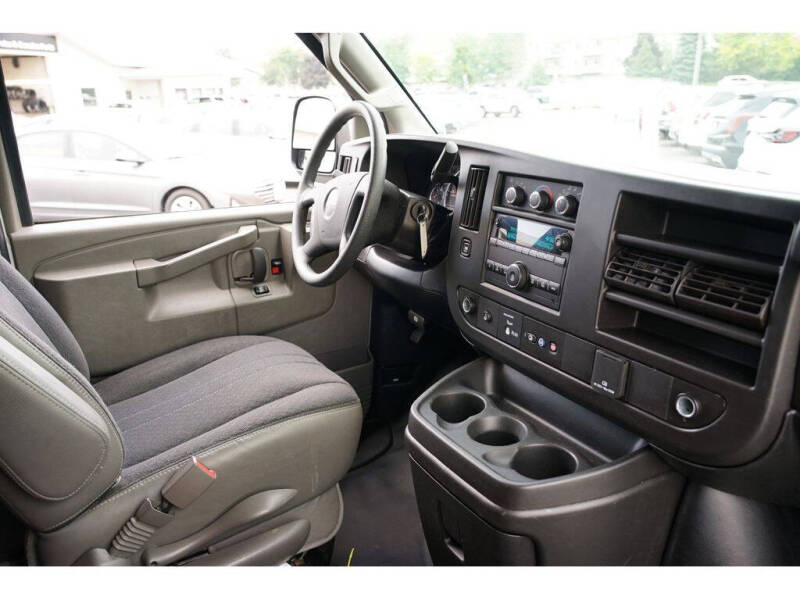 2019 GMC Savana 2500