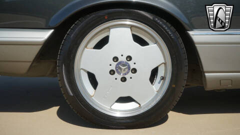 1986 Mercedes-Benz 560-Class 560 SEC