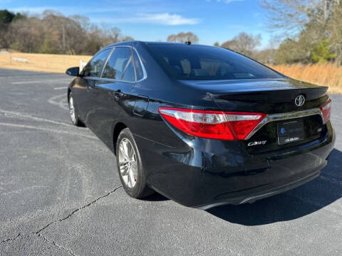 2017 Toyota Camry SE