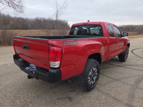 2017 Toyota Tacoma SR