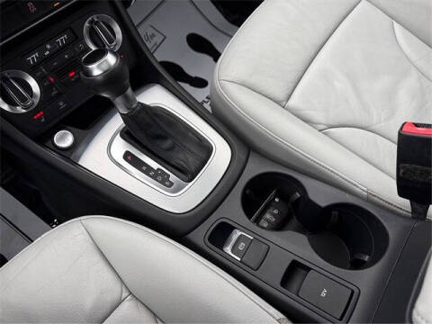 2015 Audi Q3 2.0T quattro Premium Plus