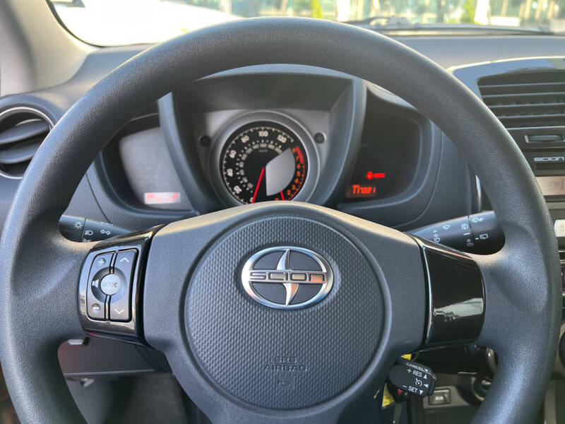 2009 Scion xD