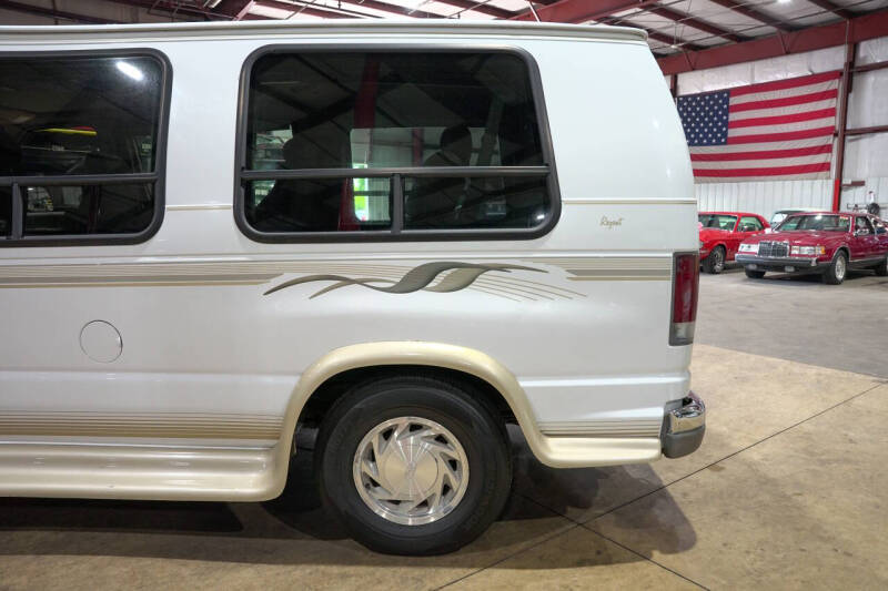 2002 Ford E-Series E-150
