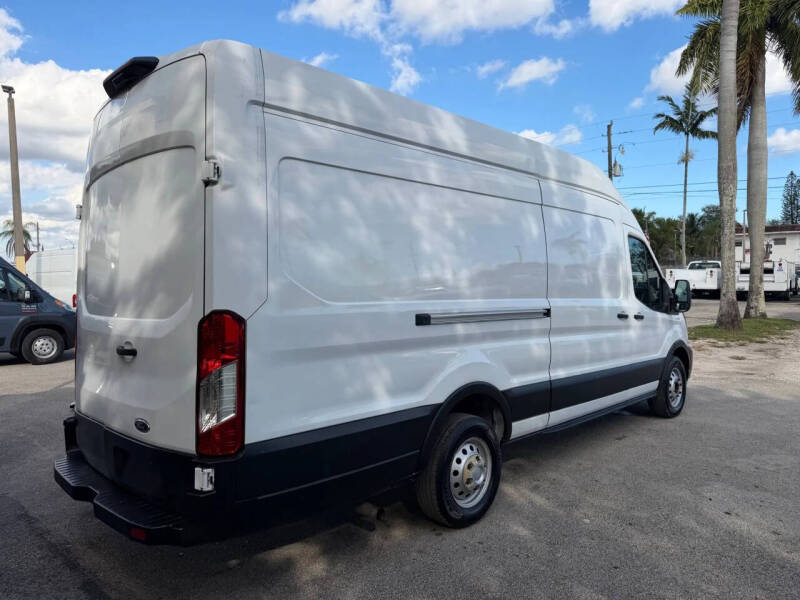 2023 Ford Transit 250