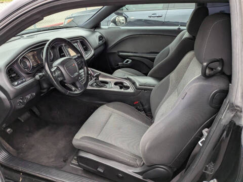 2015 Dodge Challenger SXT