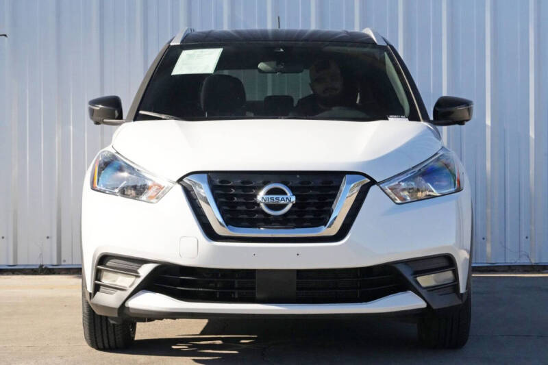 2020 Nissan Kicks SR