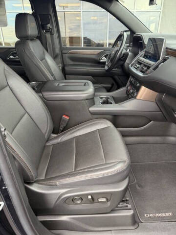 2022 Chevrolet Suburban High Country