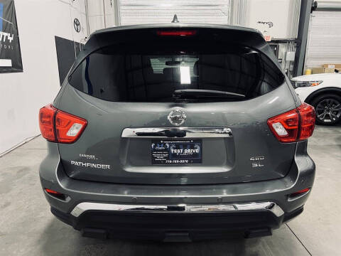 2019 Nissan Pathfinder SL