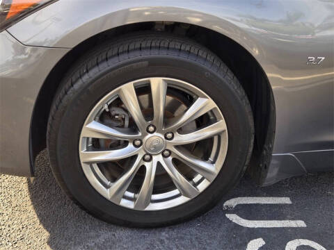 2015 Infiniti Q70 3.7