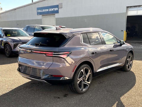 2026 Chevrolet Equinox EV LT 2