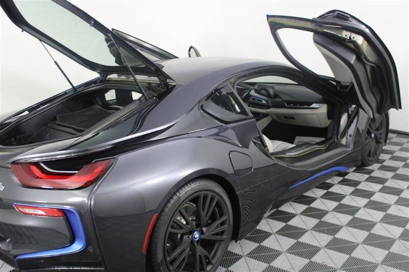 2015 BMW i8