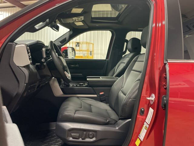 2025 Toyota Sequoia SR5